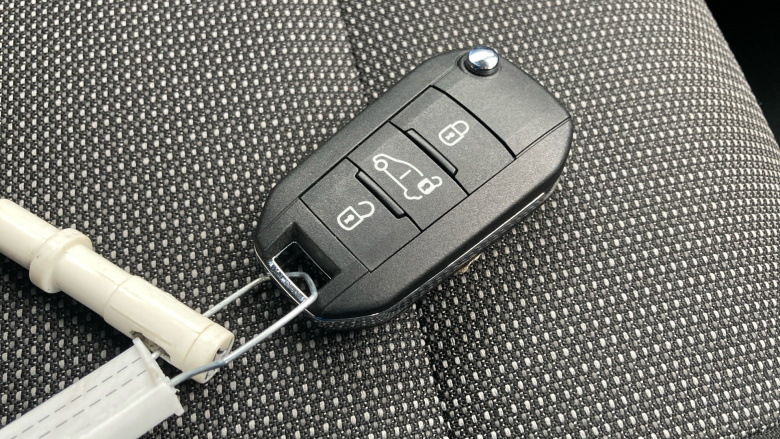 Vauxhall Combo Cargo Combo L1 Diesel 2300 1.5 Turbo D 100ps H1 Dynamic Van [6 Speed]